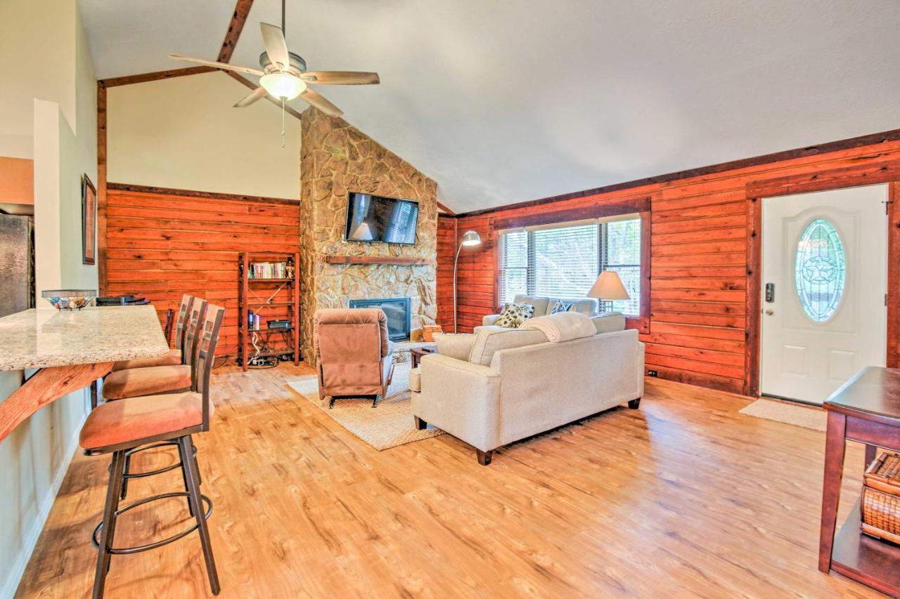Spacious Kemah Clear Lake Home With Porch And Fire Pit Kültér fotó
