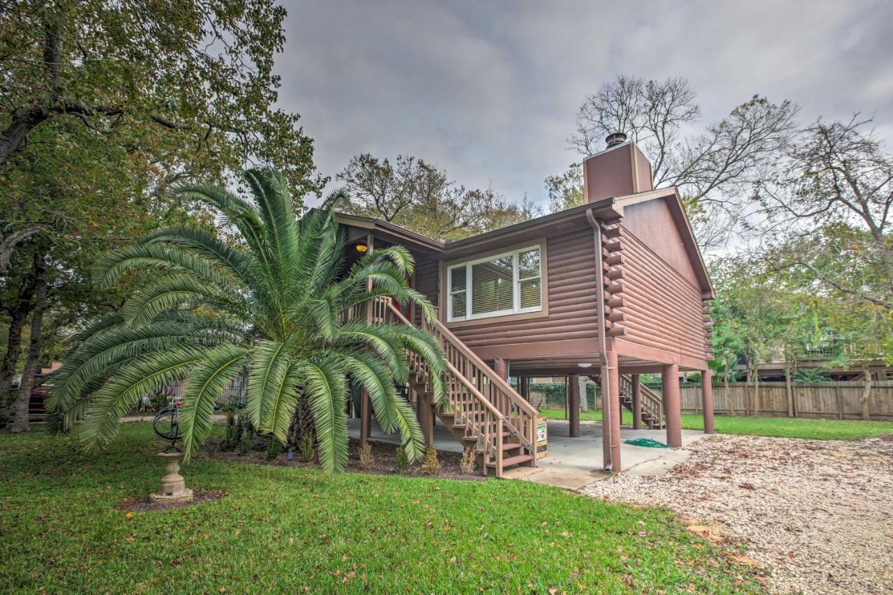 Spacious Kemah Clear Lake Home With Porch And Fire Pit Kültér fotó